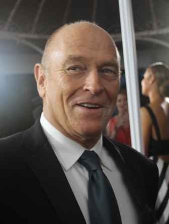 Corbin Bernsen breaking bad